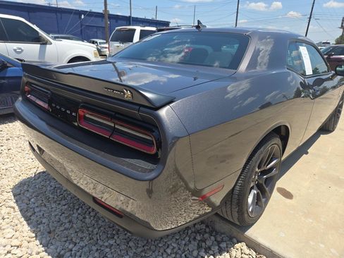 Used 2021 Dodge Challenger R/T Scat Pack RWD image 4