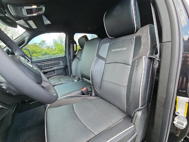 Used 2025 RAM 3500 Laramie AWD/4WD image 26