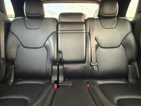 Used 2017 Jeep Cherokee Limited FWD image 22
