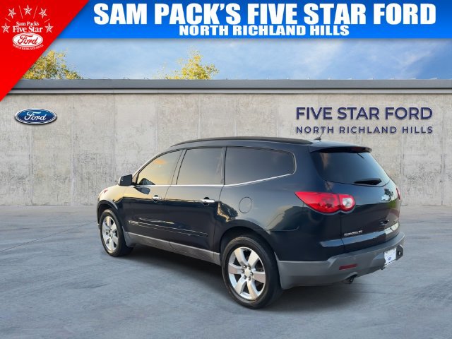 Used 2009 Chevrolet Traverse LT w/ California Edition Package FWD image 7