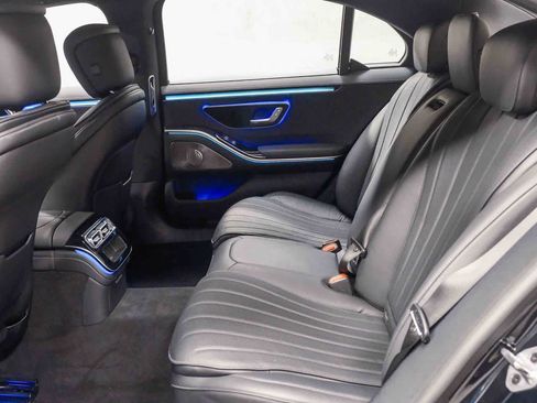 Certified 2023 Mercedes-Benz S 500 4MATIC image 21