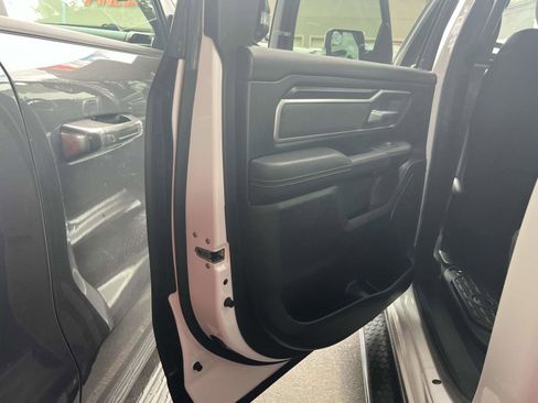 Used 2020 RAM 1500 Big Horn image 12