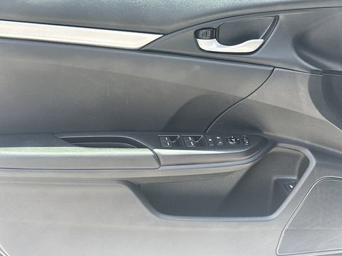 Used 2019 Honda Civic Sport image 10