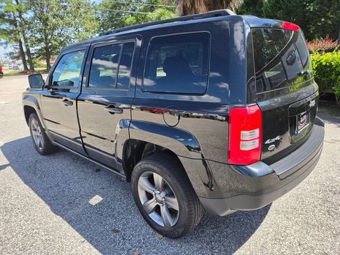 Used 2015 Jeep Patriot High Altitude AWD/4WD image 7