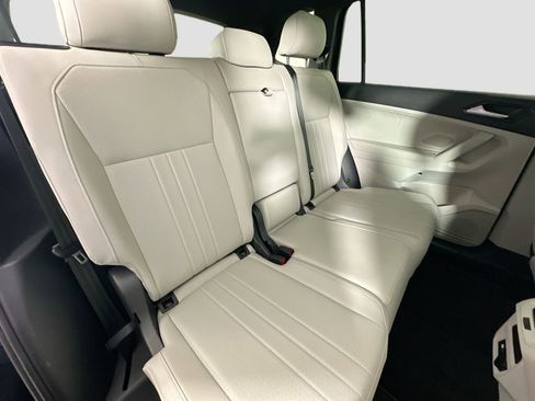 Certified 2023 Volkswagen Tiguan SE R-Line image 26