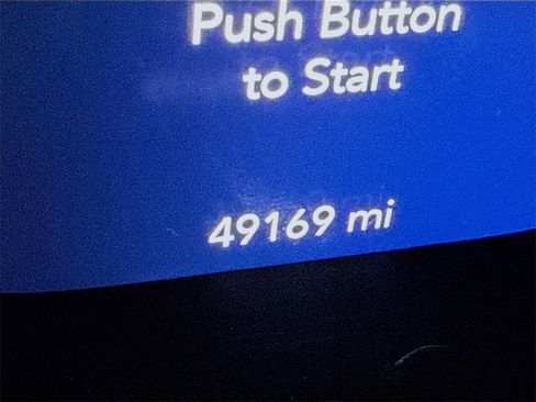 Used 2020 Jeep Wrangler Unlimited Sahara image 5