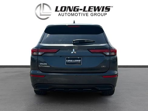 Used 2024 Mitsubishi Outlander SE Black Edition FWD image 5