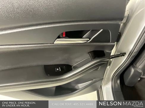 Certified 2025 MAZDA CX-30 AWD 2.5 S w/ Preferred Package image 19