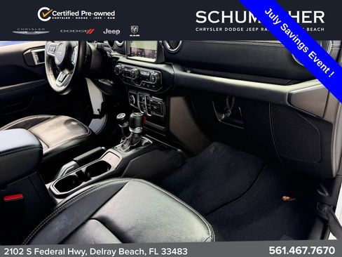 Used 2022 Jeep Wrangler Unlimited Sahara w/ LED Lighting Group AWD/4WD image 15