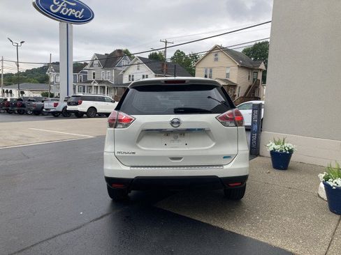 Used 2014 Nissan Rogue S FWD image 5