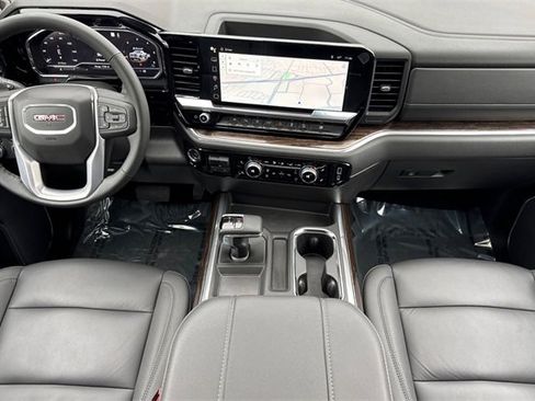 Used 2025 GMC Sierra 1500 Elevation w/ Elevation Premium Package image 15