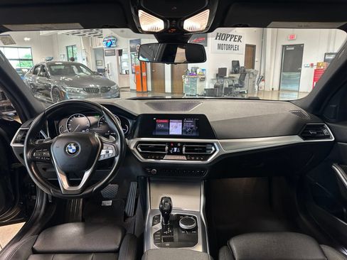 Used 2020 BMW 330i Sedan w/ Driving Assistance Package RWD image 15