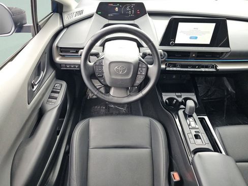 Used 2023 Toyota Prius XLE image 4