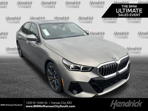 New 2026 BMW 530i xDrive w/ M Sport Package AWD/4WD image 1
