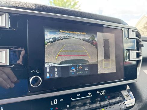 Used 2025 Toyota Sequoia SR5 AWD/4WD image 15