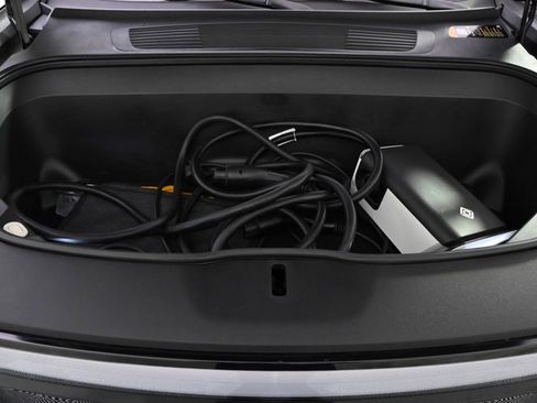 Used 2023 Rivian R1S Adventure AWD/4WD image 23