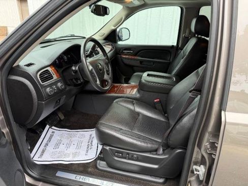 Used 2014 Chevrolet Tahoe LTZ AWD/4WD image 24