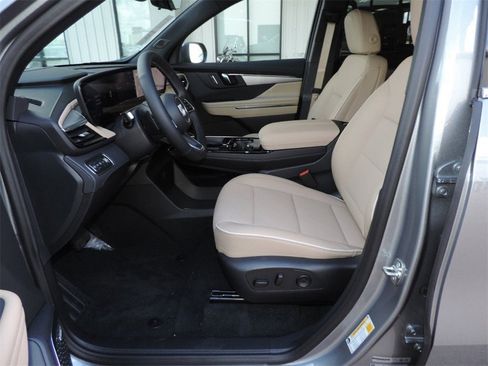 New 2026 Buick Enclave Preferred image 16