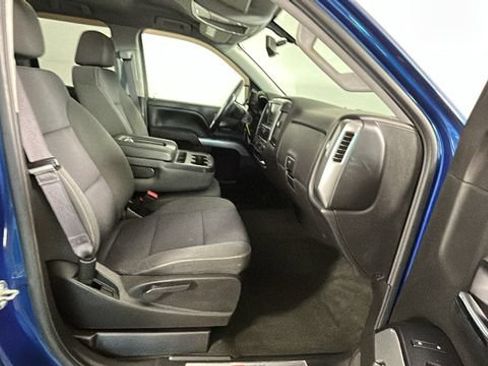 Used 2017 Chevrolet Silverado 1500 LT w/ All Star Edition AWD/4WD image 29