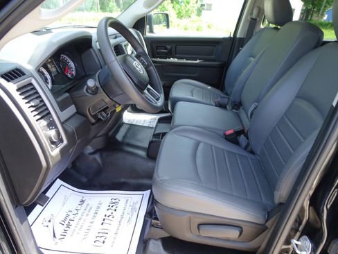 Used 2020 RAM 1500 4x4 Crew Cab Classic Tradesman w/ Chrome Appearance Package image 11