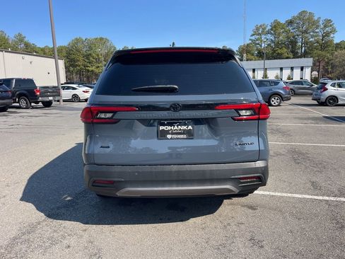 Used 2024 Toyota Grand Highlander Limited image 6