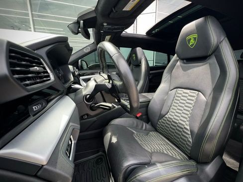 Used 2022 Lamborghini Urus image 20