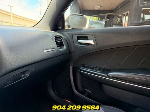 Used 2016 Dodge Charger R/T RWD image 17