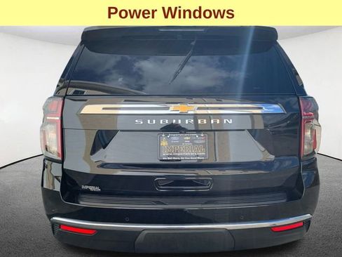 Used 2023 Chevrolet Suburban LS image 12