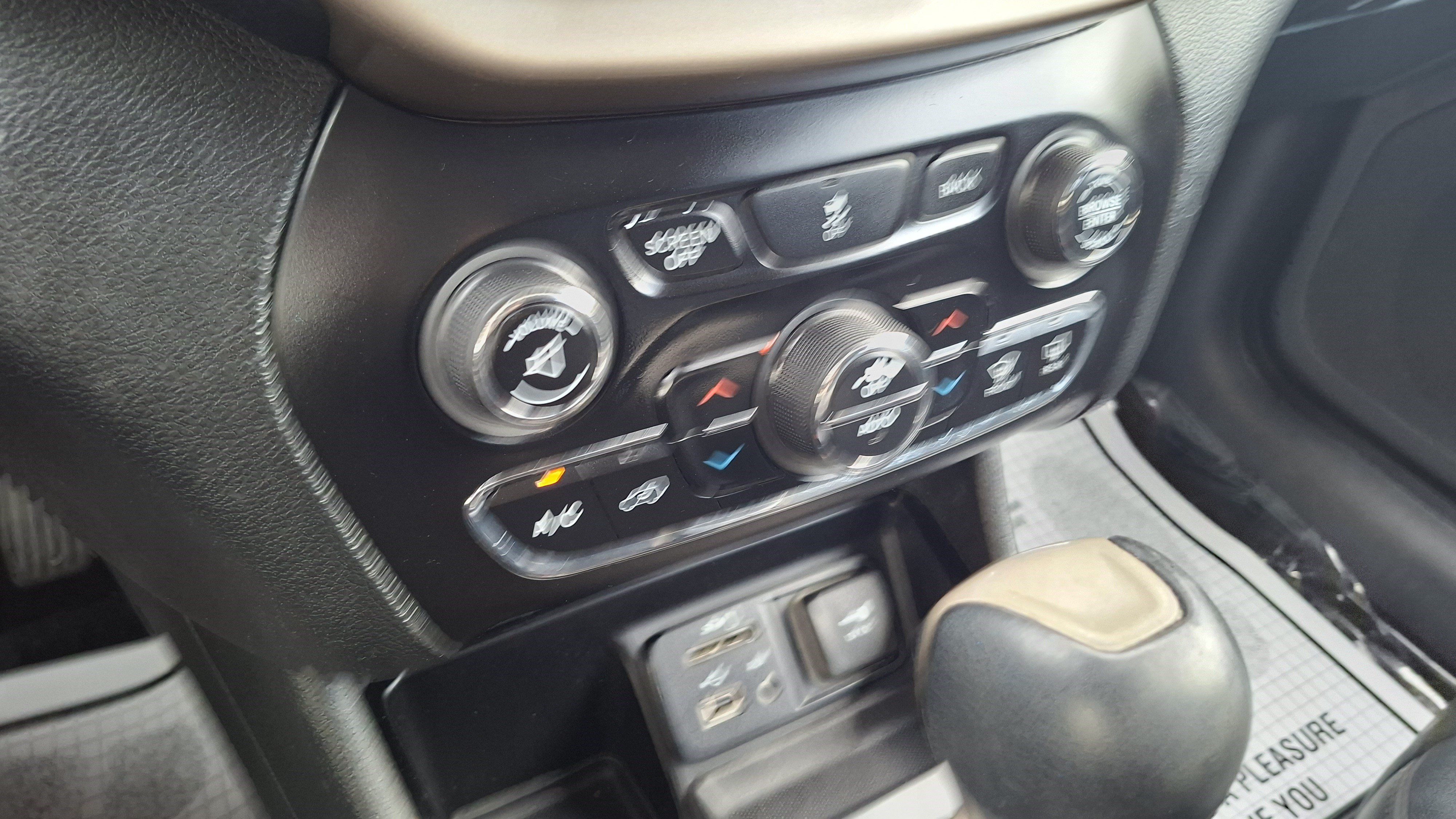 Used 2014 Jeep Cherokee Limited FWD image 15