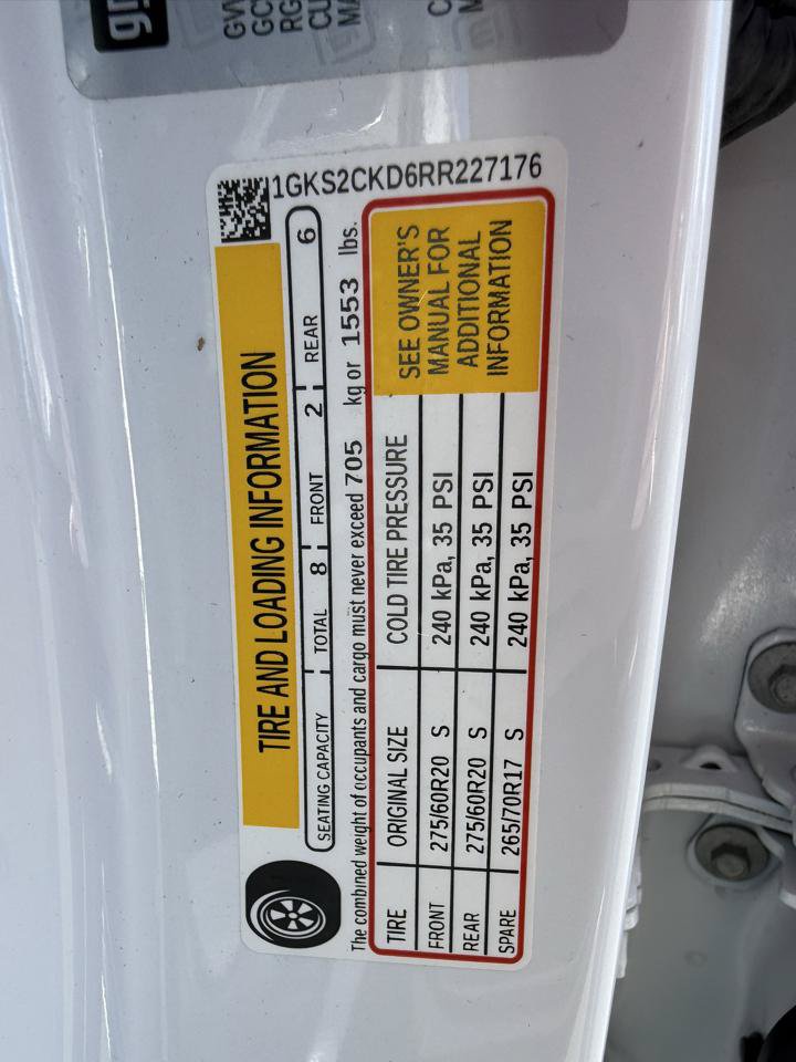 Used 2024 GMC Yukon AT4 w/ Technology Package AWD/4WD image 50