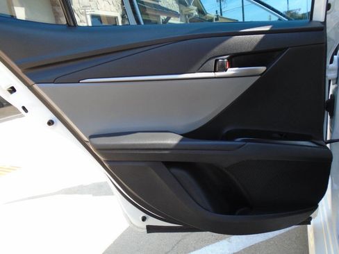 Used 2025 Toyota Camry LE image 29