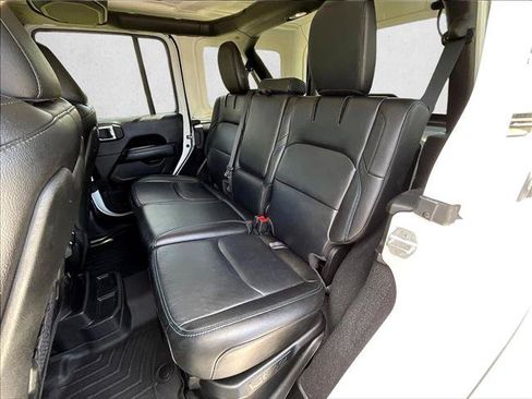Used 2021 Jeep Wrangler Unlimited Rubicon 4xe AWD/4WD image 27