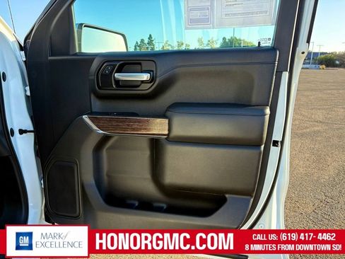 Used 2020 GMC Sierra 1500 SLE w/ SLE Value Package image 22