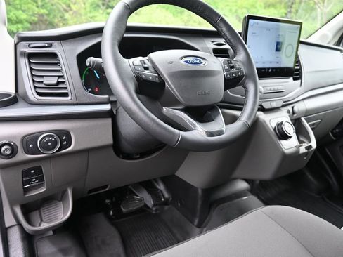 Used 2025 Ford E-Transit 148 High Roof Extended w/ Load Area Protection Package RWD image 12