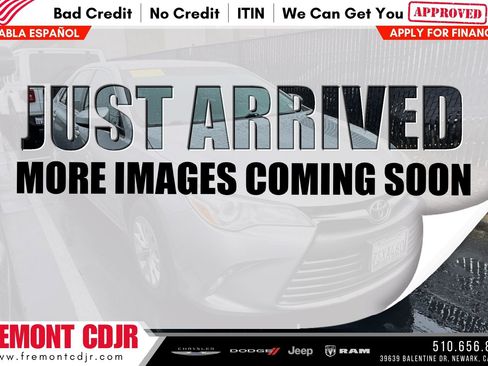 Used 2016 Toyota Camry LE FWD image 1