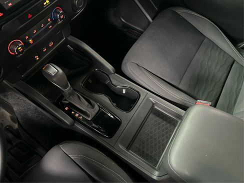 Used 2023 Nissan Frontier SV w/ Midnight Edition Package image 16