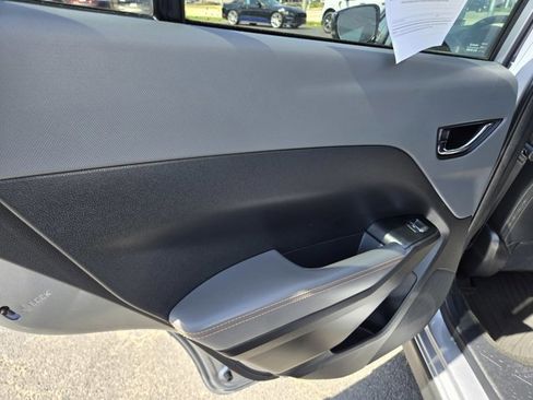 Used 2025 Subaru Crosstrek 2.5i Limited AWD/4WD image 37