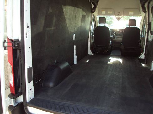 Used 2023 Ford Transit 250 148 High Roof AWD w/ Load Area Protection Package image 9