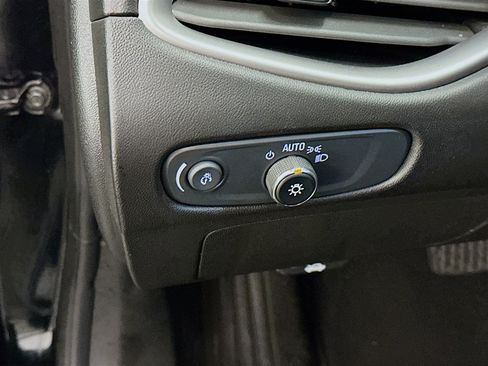 Used 2024 Chevrolet Malibu LT image 17