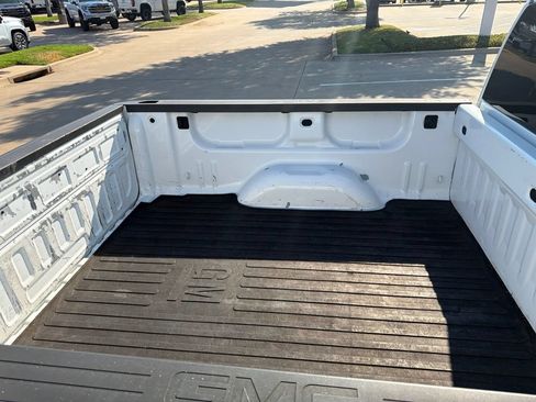 Used 2015 GMC Sierra 1500 SLT RWD image 8
