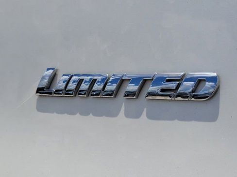 Used 2018 Toyota 4Runner Limited RWD image 12