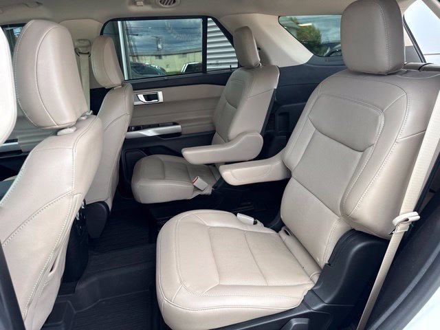 Used 2022 Ford Explorer Limited w/ Equipment Group 301A AWD/4WD image 41