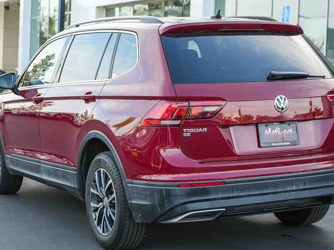 Used 2019 Volkswagen Tiguan SE image 8
