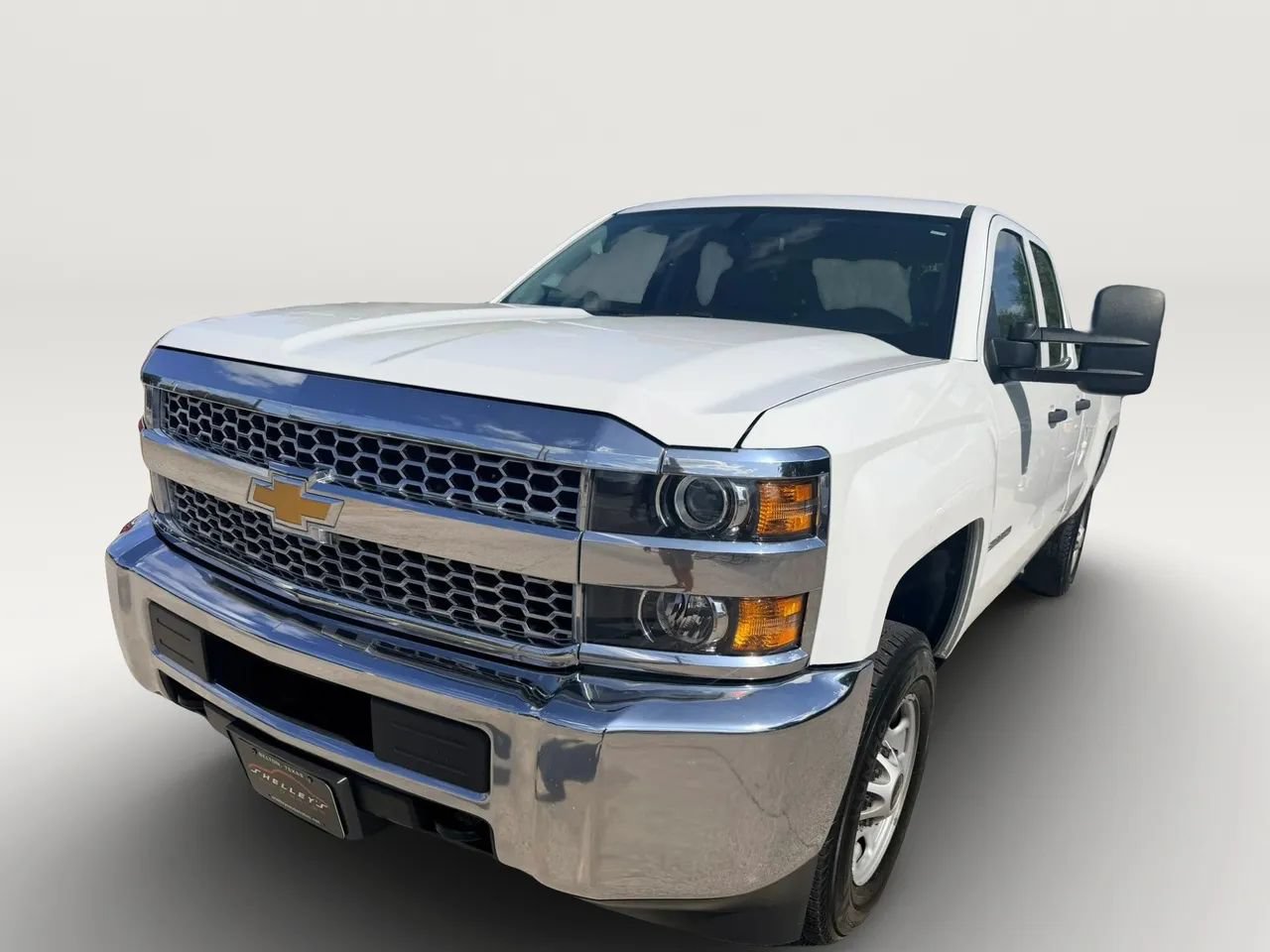 Used 2019 Chevrolet Silverado 2500 W/T RWD image 2