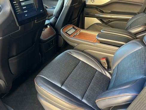 New 2025 Lincoln Navigator Black Label image 11