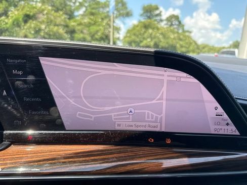 Used 2021 Cadillac Escalade ESV Premium Luxury w/ Driver Assist Tech Package AWD/4WD image 11