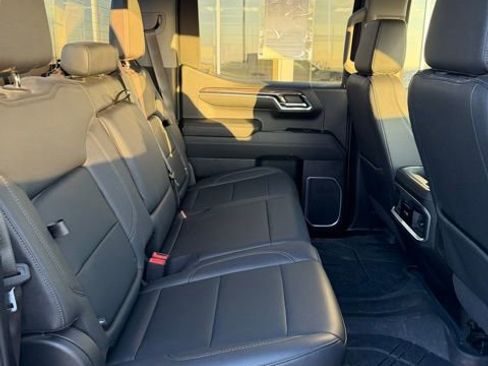 Used 2023 Chevrolet Silverado 1500 LTZ image 18