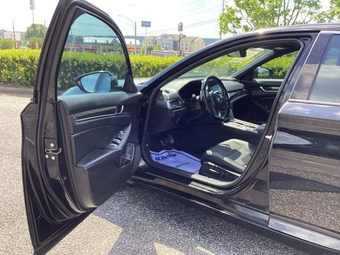 Used 2021 Honda Accord Sport image 15