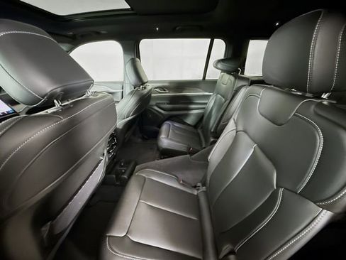 New 2025 Jeep Grand Cherokee L Limited w/ Black Appearance Package image 25