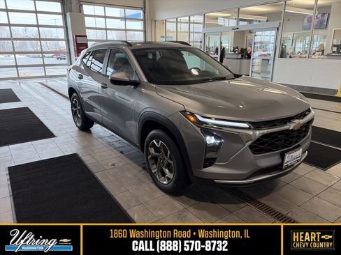 New 2026 Chevrolet Trax LT w/ Sunroof Package image 1